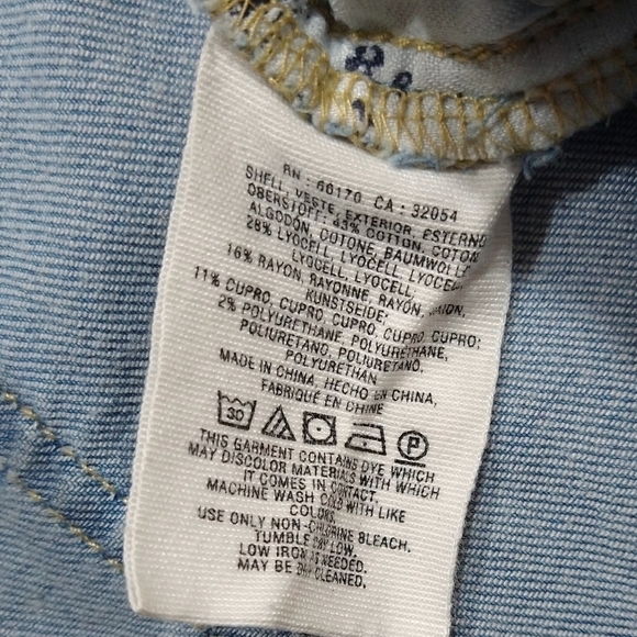 Pilcro Anthropologie Slim Boyfriend Jean Mid Rise Relaxed Fit Lightweight Denim - Picture 9 of 10